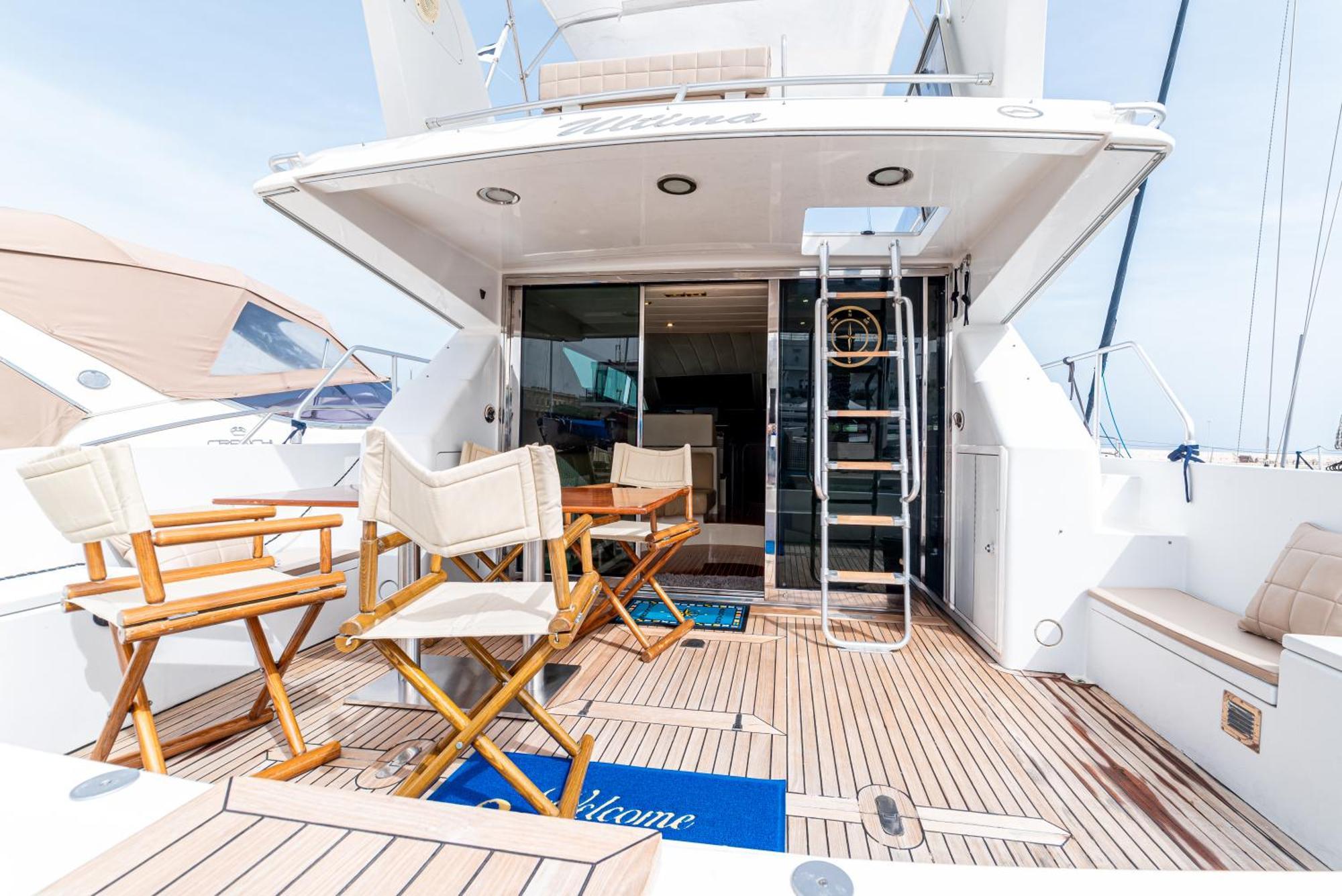 Botel Odissea Barca Per Sognare Bari